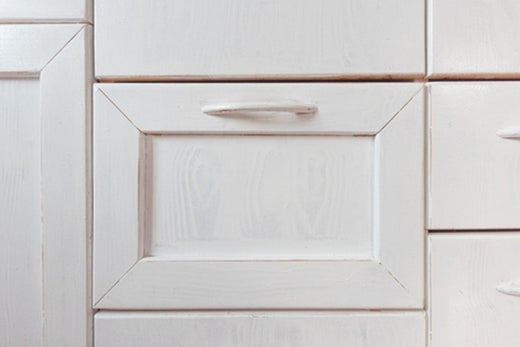 Can You Paint Kitchen Cabinet Handles? Risks vs Rewards