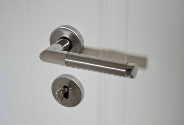 Creaky Noises: What's the Link Between Door Handles and Sleep Quality?